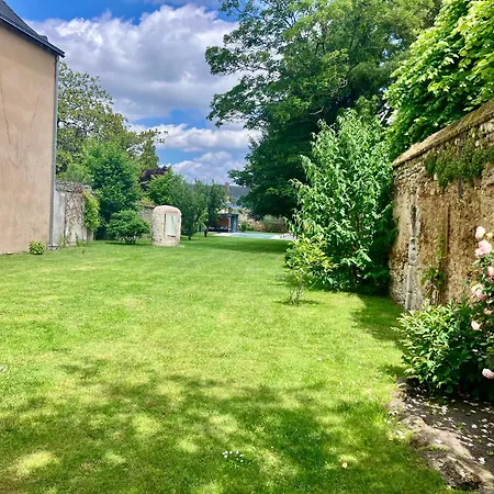 Sixtine Nocleg ze śniadaniem 3*